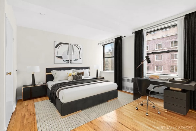 Photo - 314 E 34th St