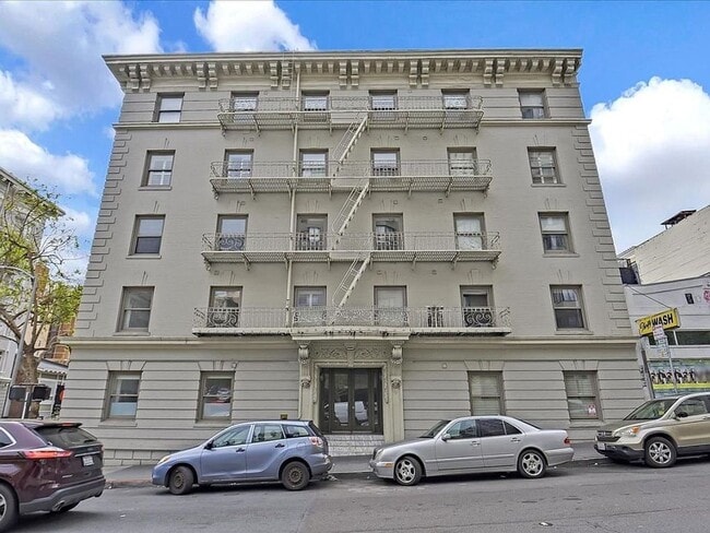 Building Photo - Furnished One Bedroom Condo near Union Square and the Financial District Unit 507