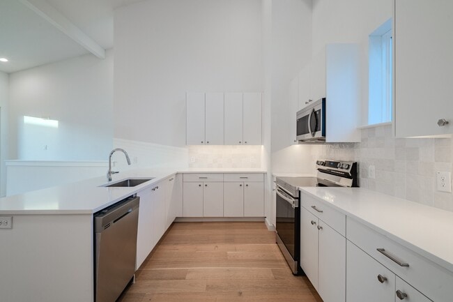 Photo - Newer 2 Bed Townhome Walkable to Lakewood and Lower Greenville! Available August 1st!