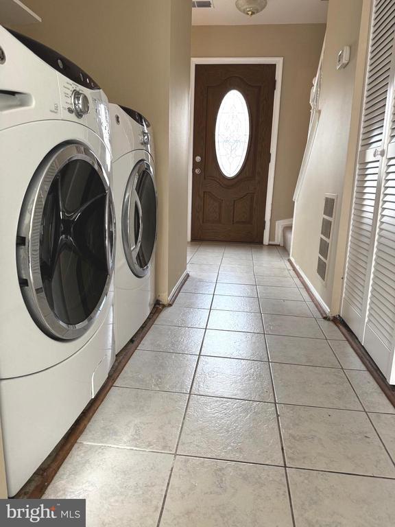 Photo - 1722 Brightwell Ct