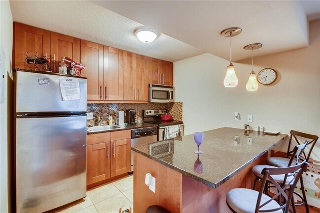 Photo - 7685 Northcross Dr Unit 800