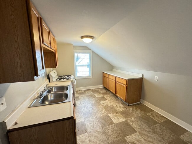 Photo - Two Bedroom Upper Unit on SW Side!