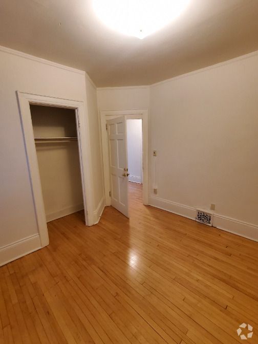 Building Photo - 2136 W Michigan St Rental