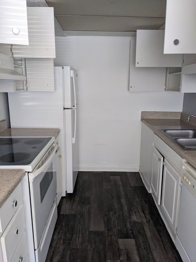 Photo - 3215 Baird Ave Unidad H-55