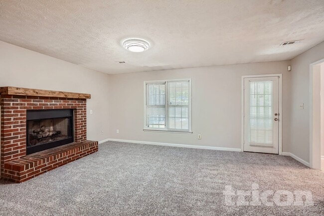 Photo - 5 Meadow Green