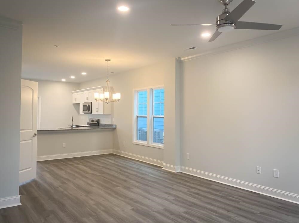 Photo - 793 Moen Pl