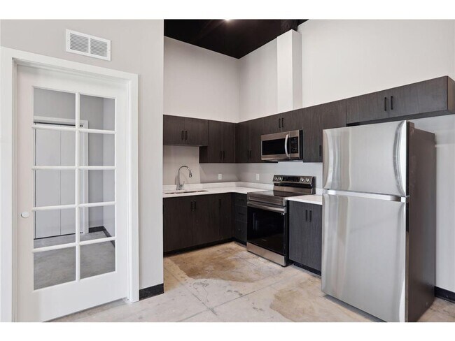 Photo - 801 SE 9th St Unit 219