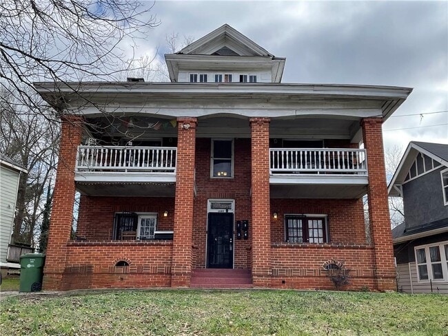 Photo - 1480 S Gordon St SW Unit 3