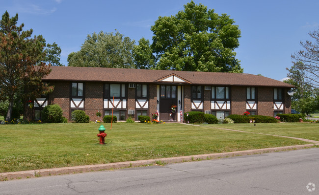 Tudor Heights Apartments - Tudor Heights Apartments