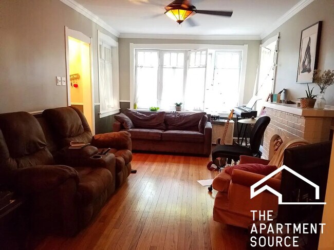Photo - 2427 W Warner Ave Apartment