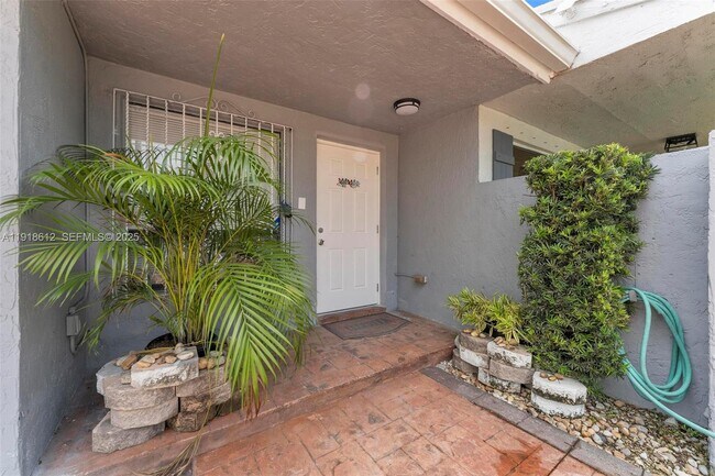 Photo - 2401 SW 102nd Ave