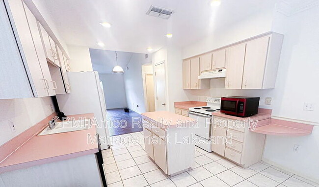 Photo - 5721 Manchester Dr W