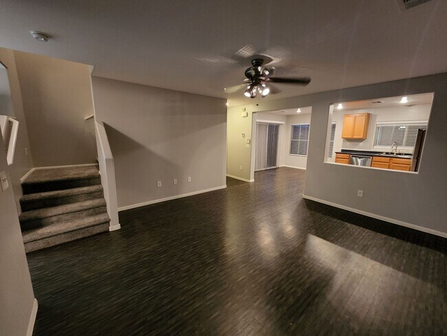 Photo - Fantastic 3bed/2.5 bath in Southwest ready for immediate move-in!