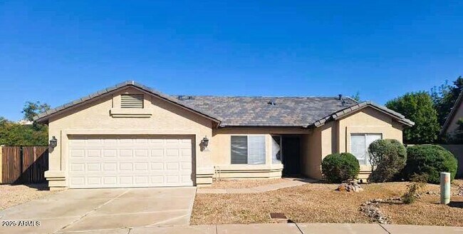 Building Photo - 8136 W Stella Ave