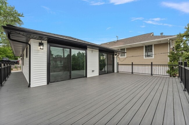 Photo - 3 Bedroom 2 Bath Beach House