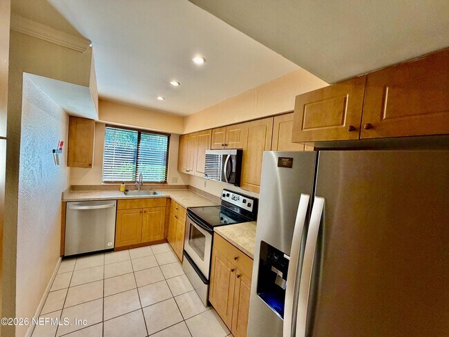 Photo - 5811 Atlantic Blvd Unit 55