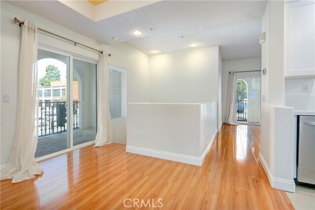Photo - 600 E Walnut St