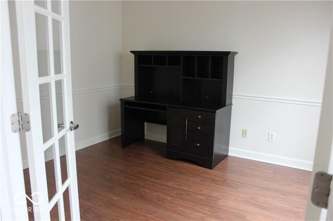 Photo - 6255 Canterbury Dr