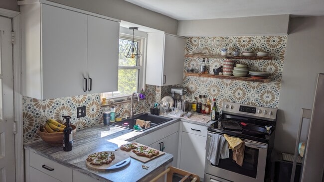 Photo - 271 W Lakeview Ave