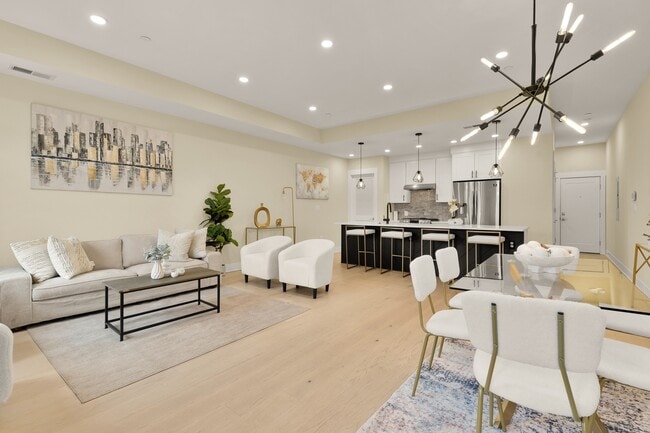 Photo - 822 Kennedy St NW