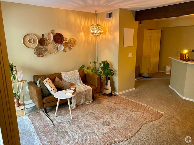 Building Photo - 20 S Boulder Cir Unit 2103 Rental