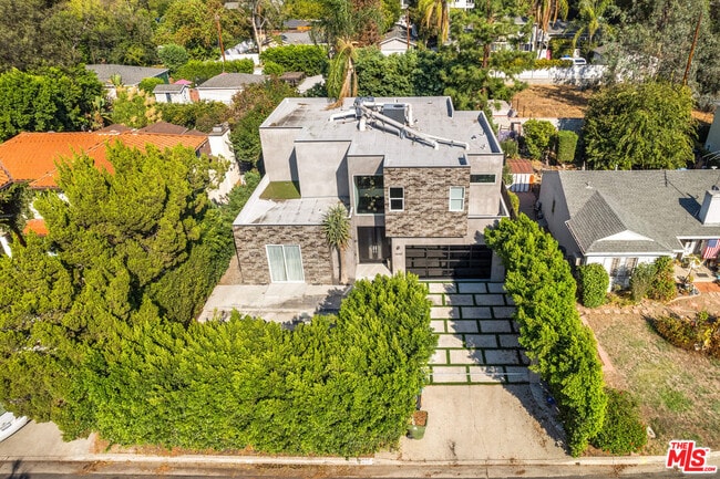 Photo - 4640 Radford Ave