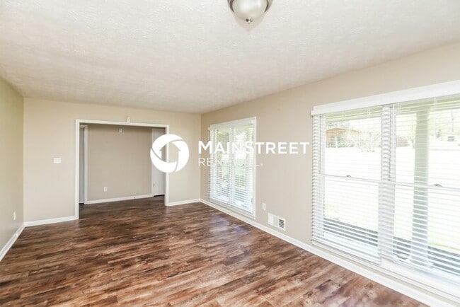 4 Bedroom Pet-Friendly Home in Douglasville, GA with Main Street Renewal