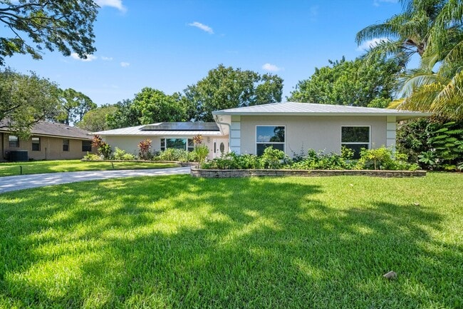 Photo - 1233 Mystic Way