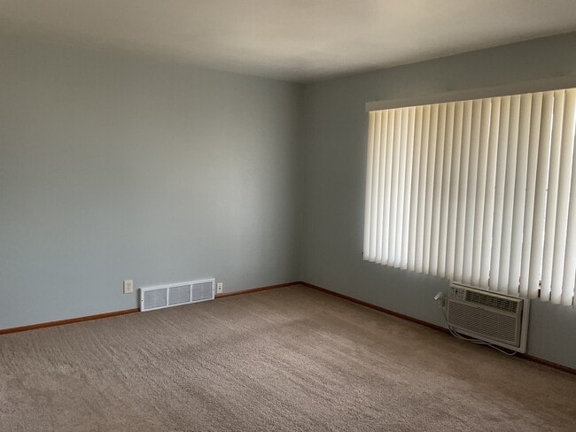 Photo - 9729 - 9739 W Hampton Ave