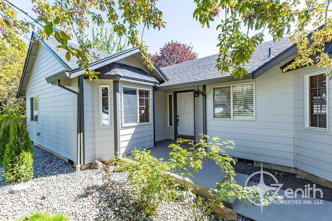 Photo - 1917 SE 158th Ave