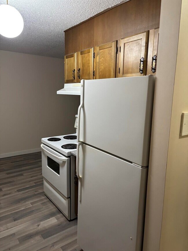 Photo - 2 Bed 1 Bath Unit in Grande Cache, AB Unit 205