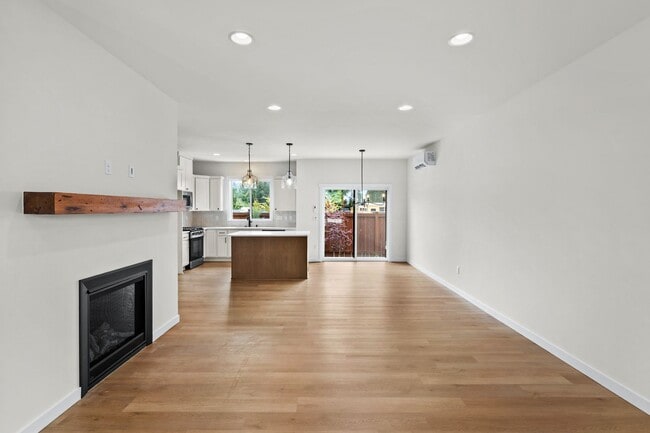 Photo - 627 Legacy Wy