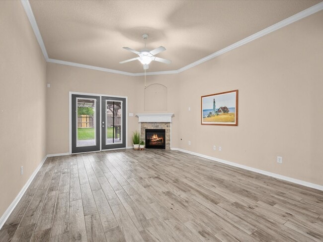 Photo - 26 Canterborough Pl