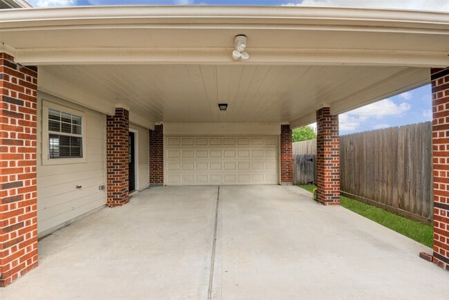Photo - 3403 Kerr Ln