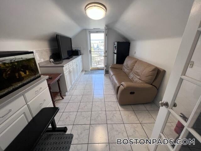 Photo - 8 Maplewood St Unit 2