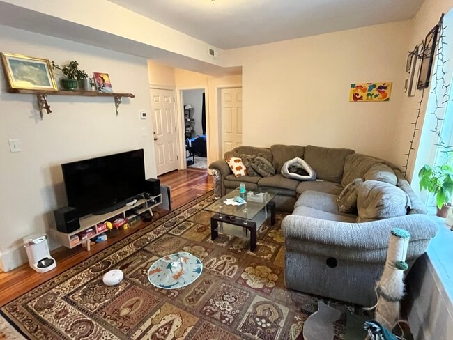 Photo - 24 Willard Ave Unit 3