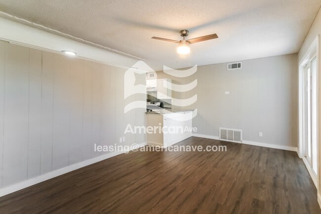 4813 Trina Dr
