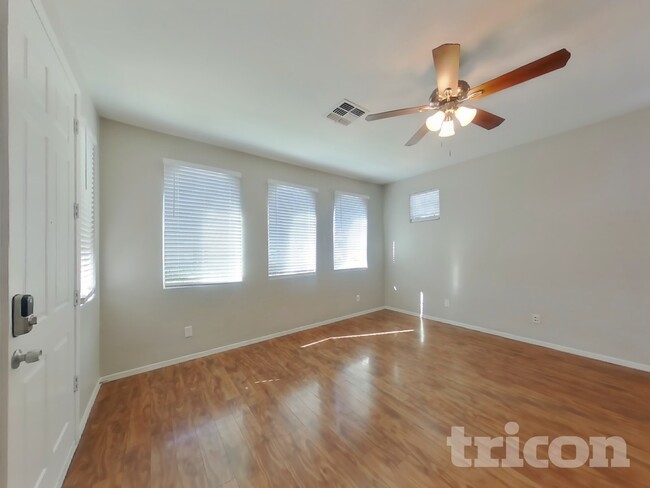 Photo - 3812 S 54th Glen