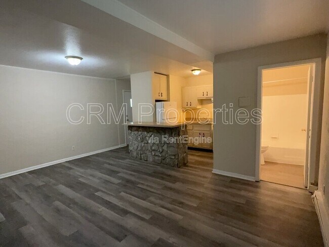 Photo - 6124 Hillside Ave Unit 05