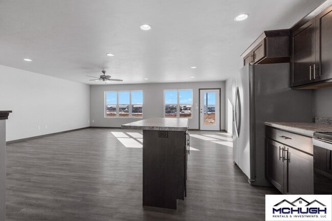 Photo - 3633 E Rubyred Dr