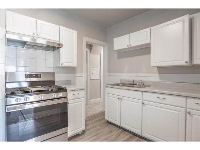 Photo - 4020 Emerson Ave N