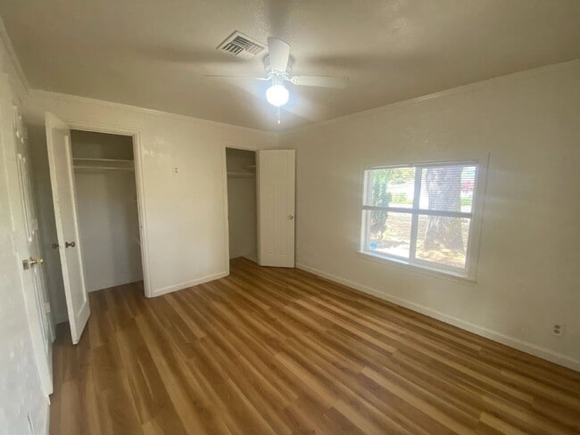 Photo - 310 Gregory Dr