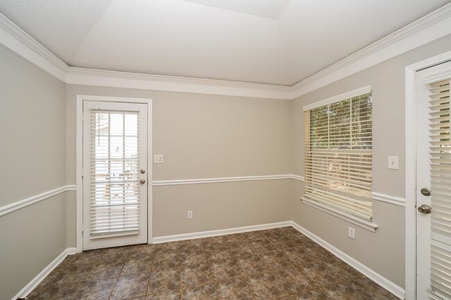 Photo - 6651 Elmore Woods Cove