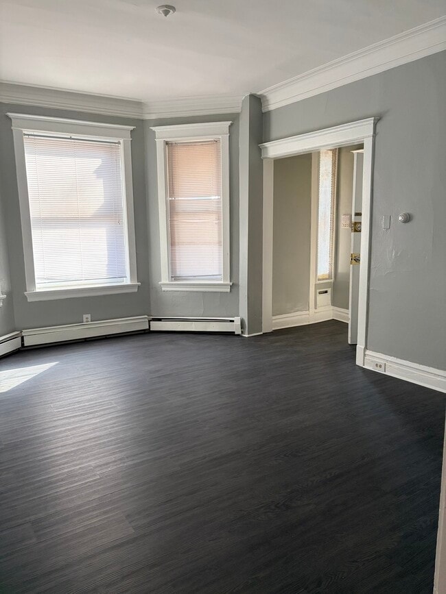 Photo - 7700 S Green St