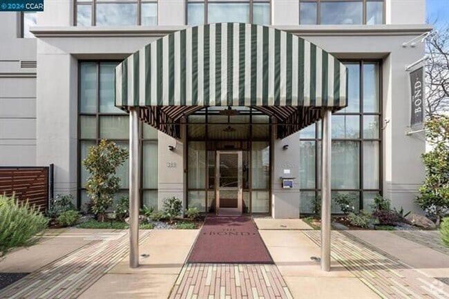 Building Photo - 311 2nd St Rental