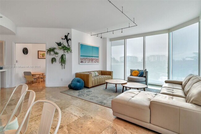 Photo - 300 South Pointe Dr Unit 403