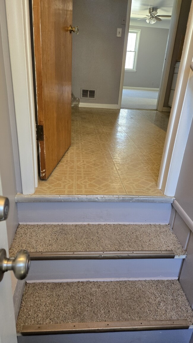 Photo - 3813 Larchmont St