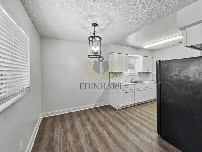Photo - 3948 E Woodward Ave
