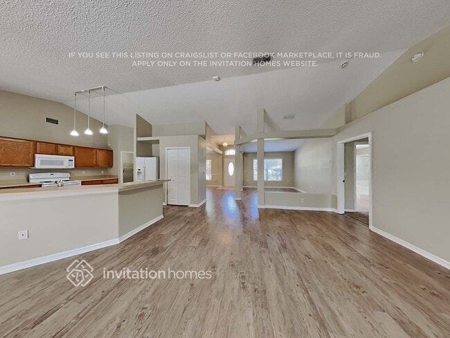 Photo - 1348 Wildberry Ln
