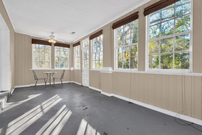 Photo - 424 Pearl St Unit ID1367380P